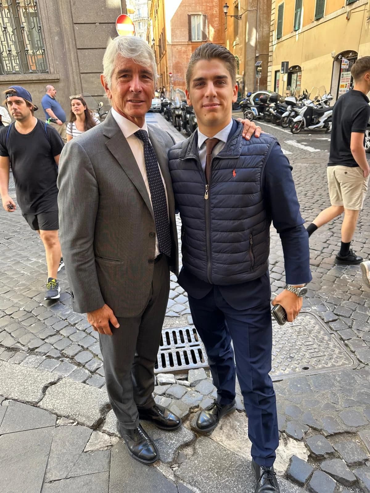 IBH — Il nostro mondo 9